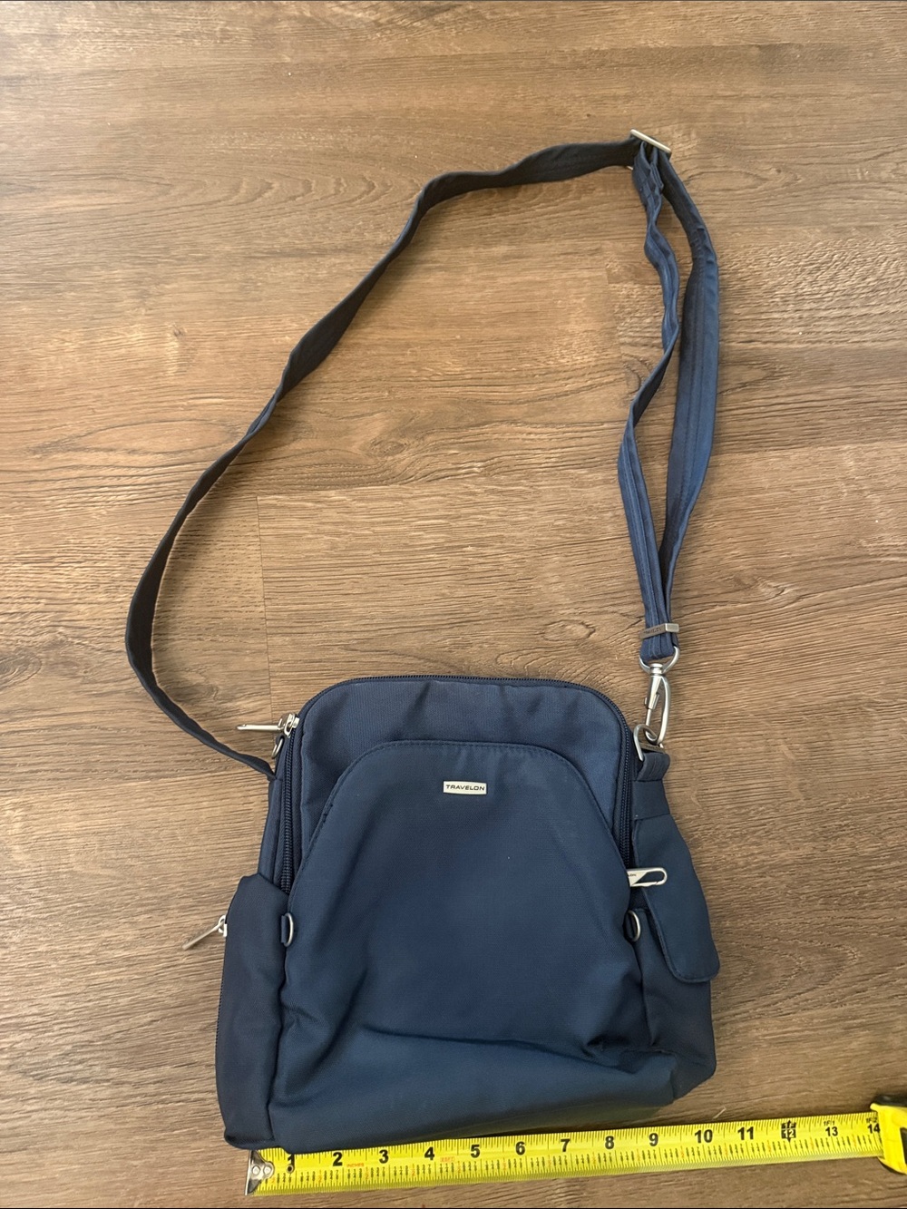 Travelon Navy Blue Crossbody Organizer Bag like new RFID